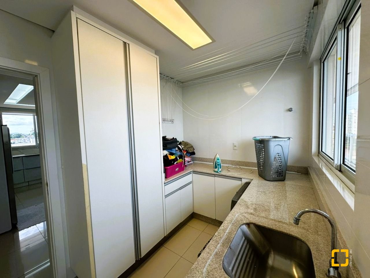 Cobertura com 367m², 3 quartos (sendo 3 suítes), 4 garagens, no bairro Estreito em Florianópolis