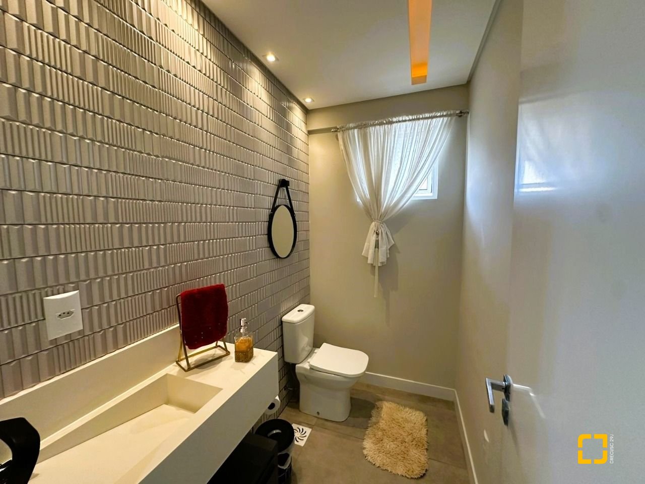 Cobertura com 367m², 3 quartos (sendo 3 suítes), 4 garagens, no bairro Estreito em Florianópolis