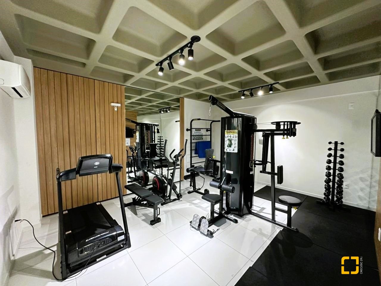 Cobertura com 367m², 3 quartos (sendo 3 suítes), 4 garagens, no bairro Estreito em Florianópolis