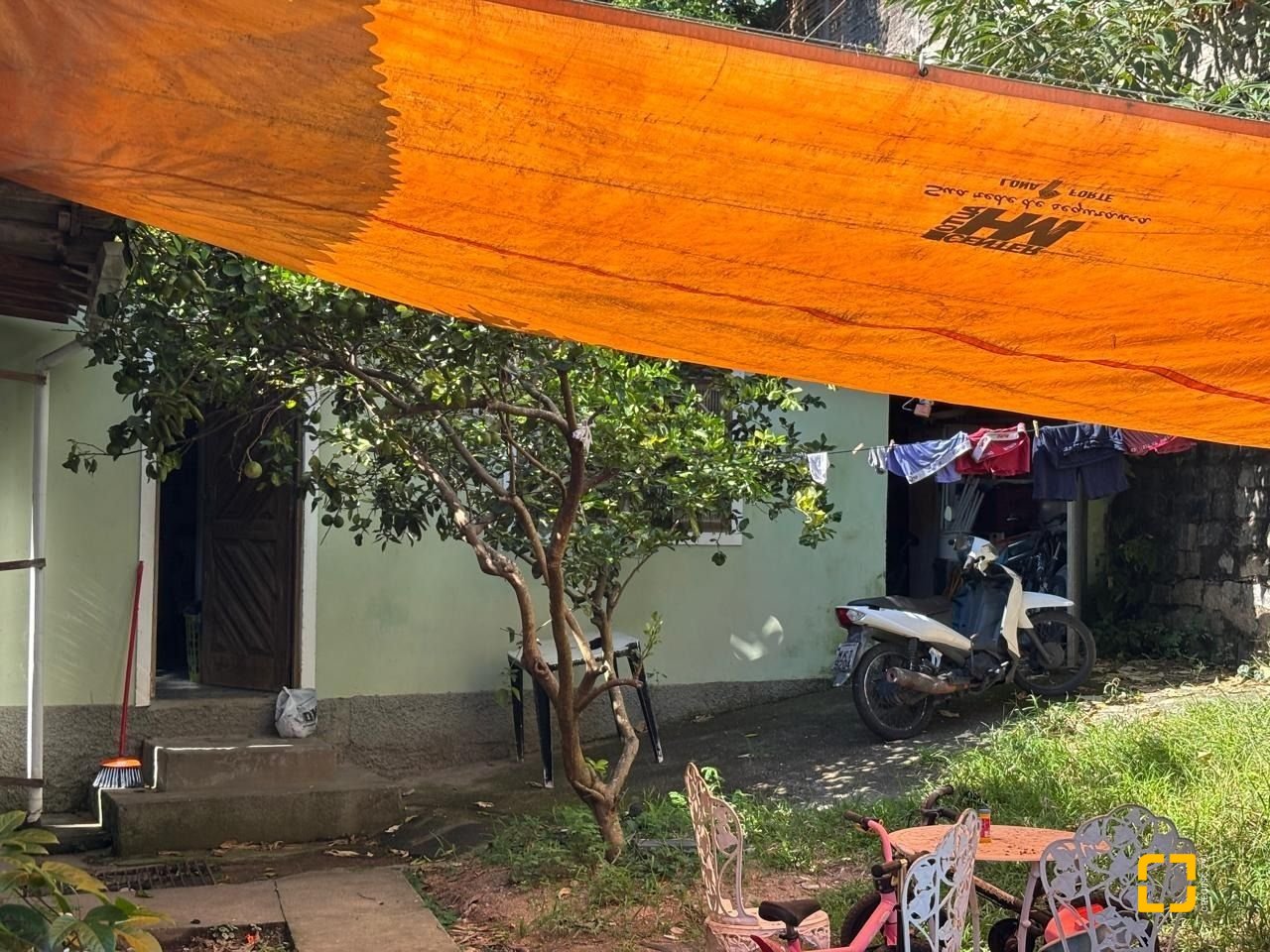 Terreno com 593m², no bairro Capoeiras em Florianópolis