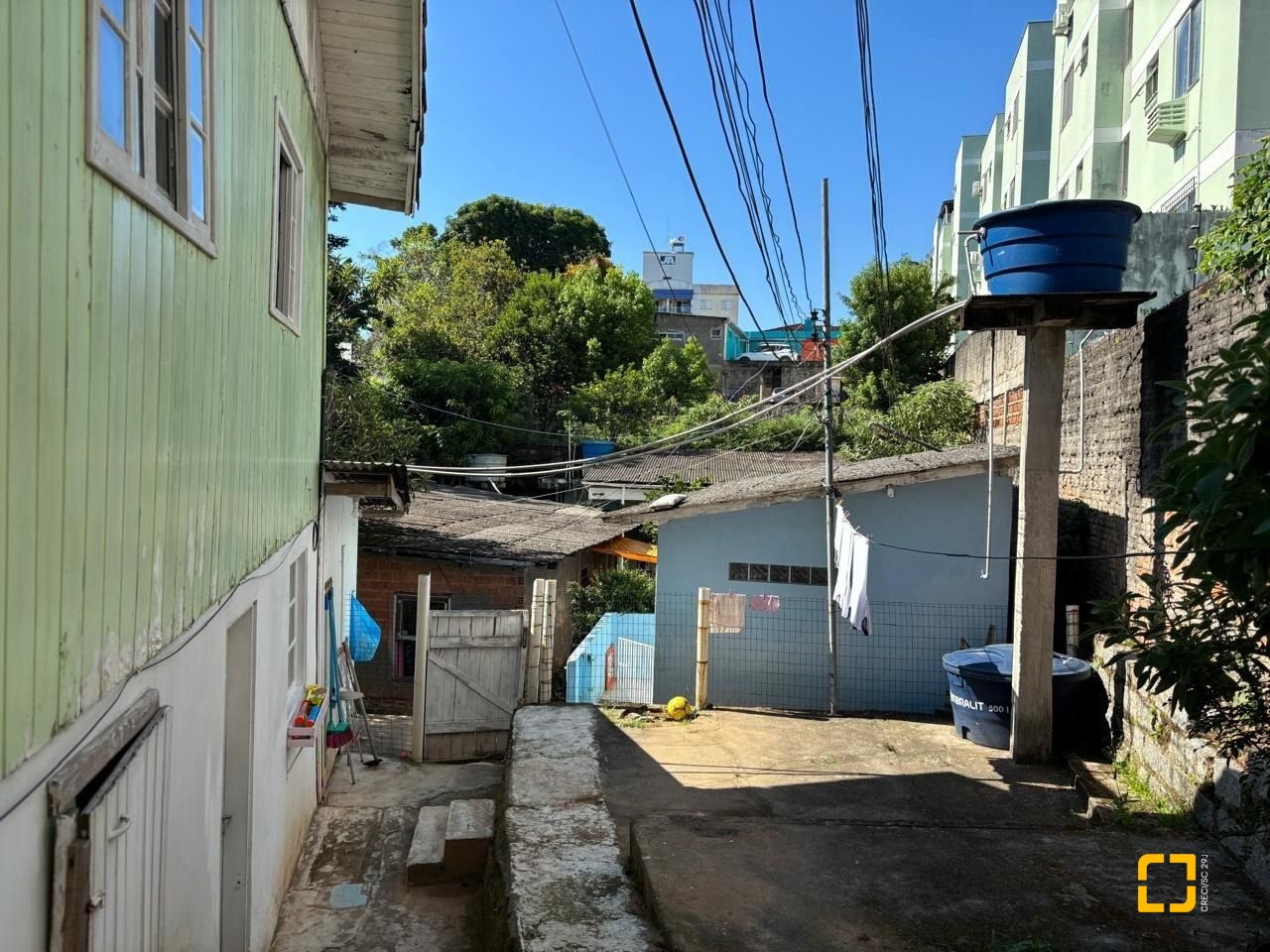 Terreno com 593m², no bairro Capoeiras em Florianópolis