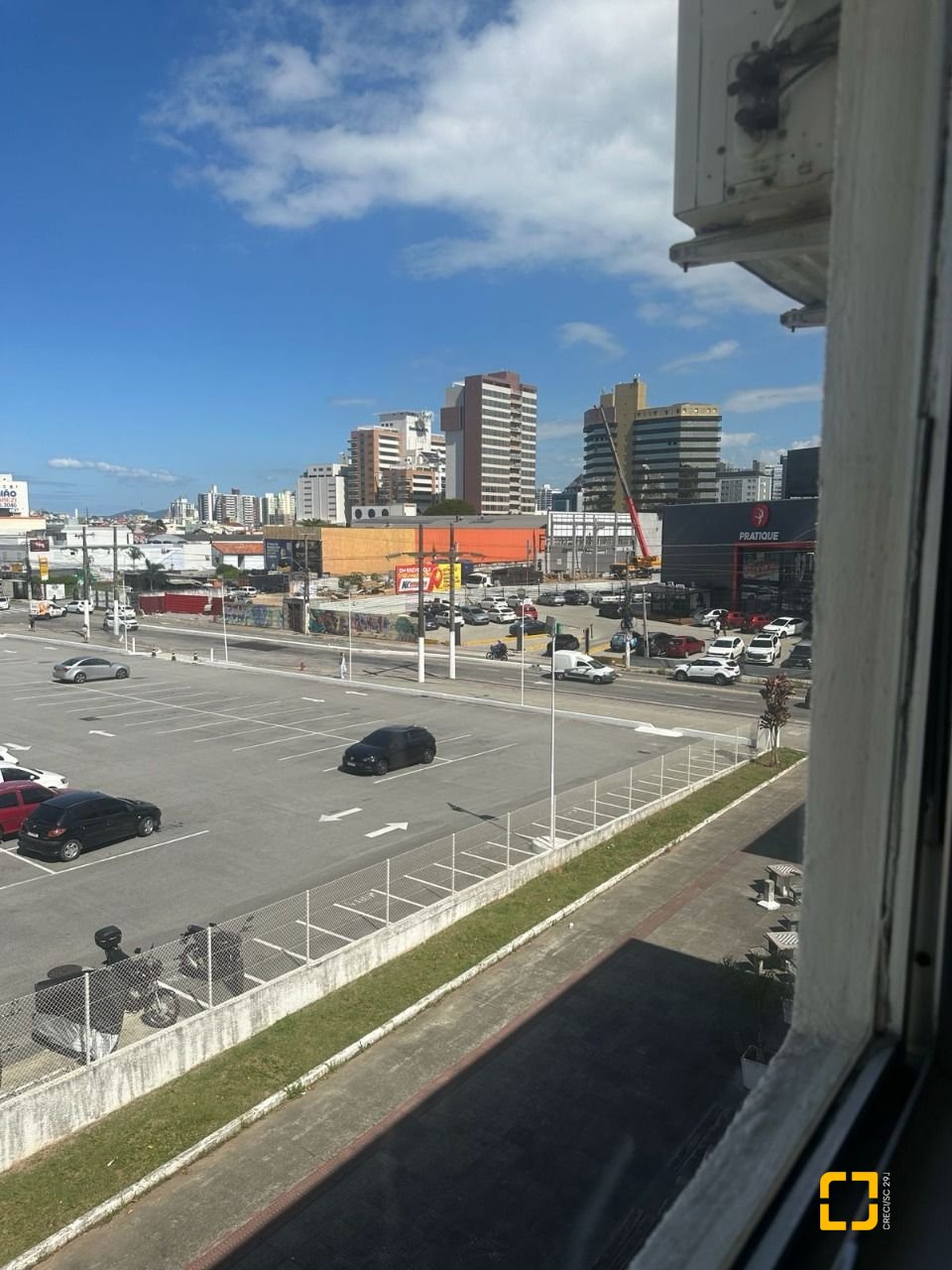 Apartamento com 48m², 2 quartos, 1 garagem, no bairro Barreiros em São José