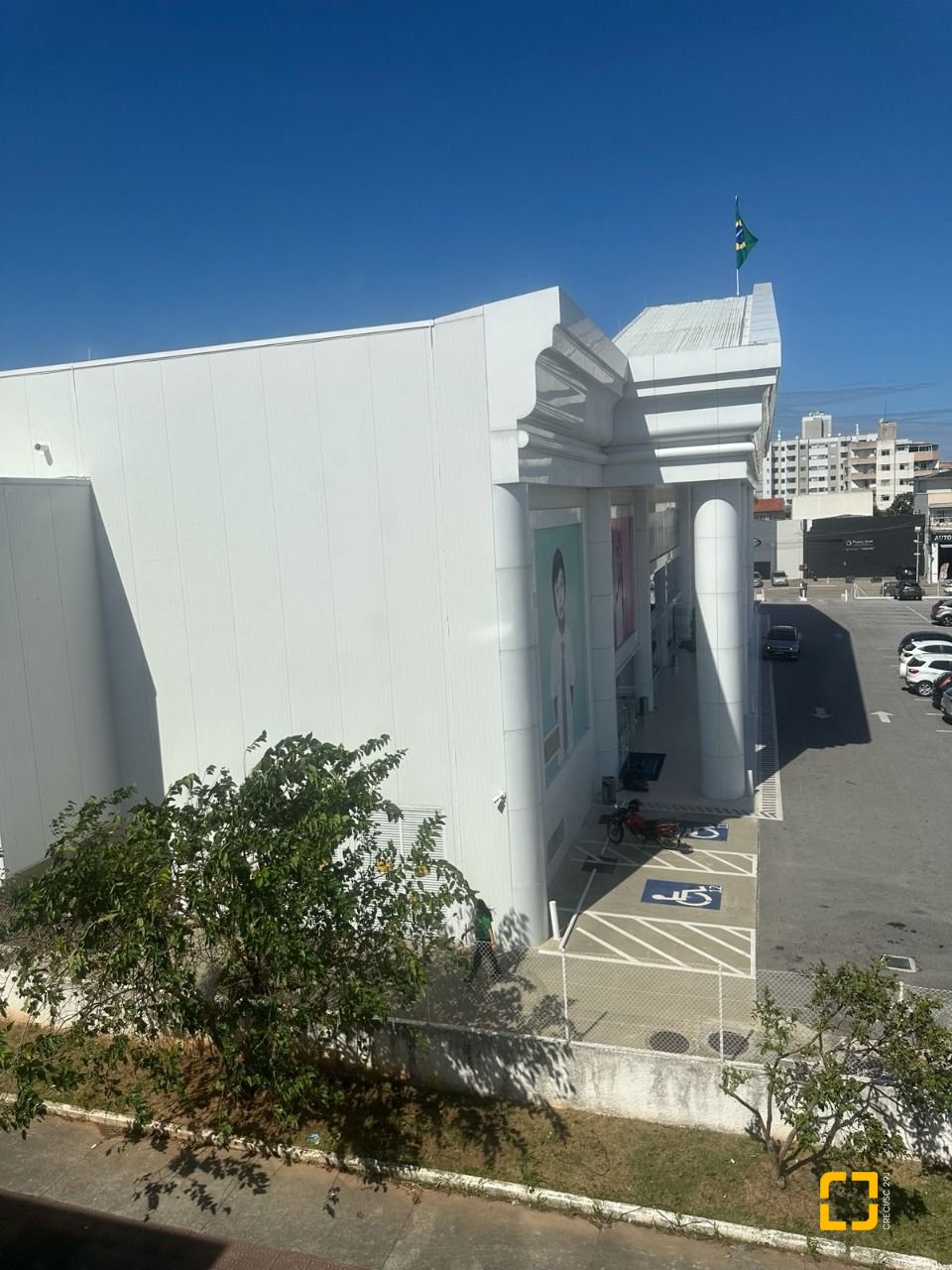 Apartamento com 48m², 2 quartos, 1 garagem, no bairro Barreiros em São José