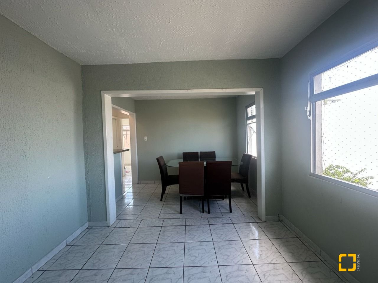 Apartamento com 48m², 2 quartos, 1 garagem, no bairro Barreiros em São José