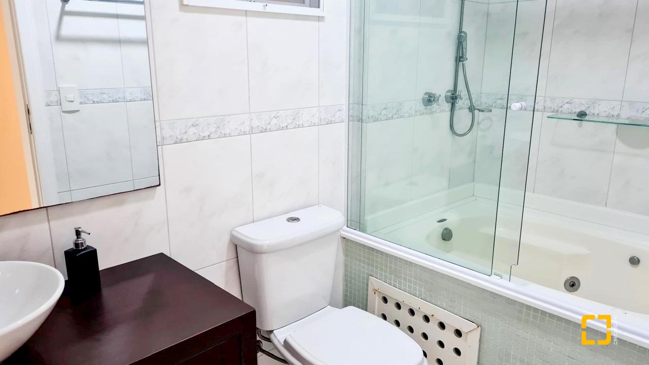 Apartamento com 116m², 4 quartos (sendo 1 suíte), 2 garagens, no bairro Ingleses do Rio Vermelho em Florianópolis