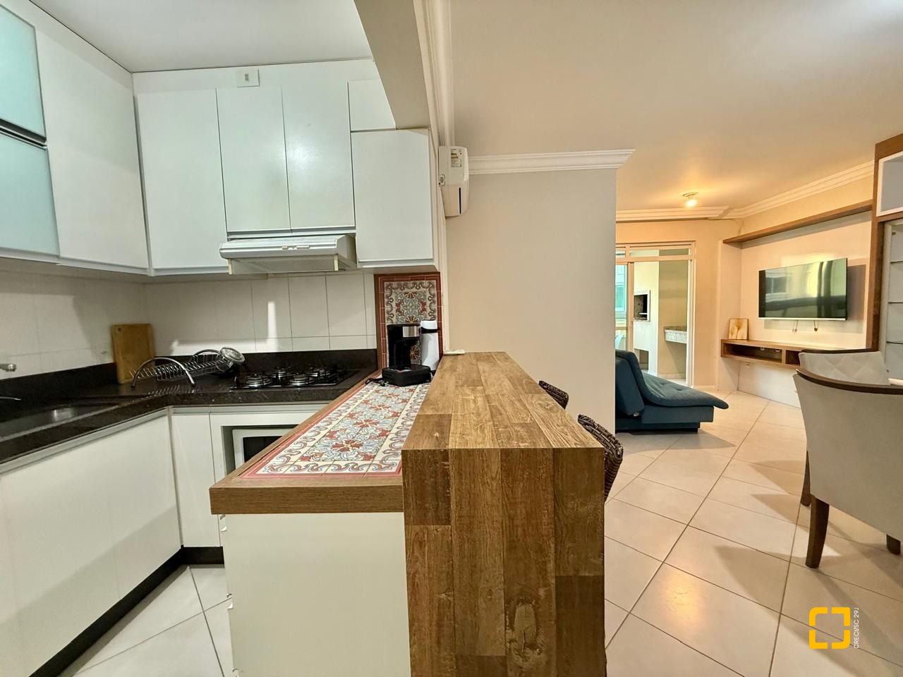 Apartamento com 116m², 4 quartos (sendo 1 suíte), 2 garagens, no bairro Ingleses do Rio Vermelho em Florianópolis