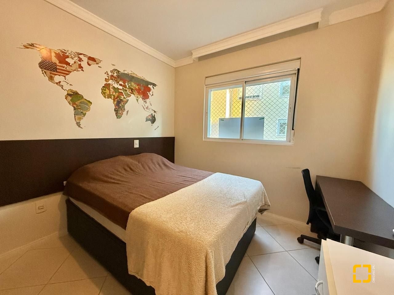 Apartamento com 116m², 4 quartos (sendo 1 suíte), 2 garagens, no bairro Ingleses do Rio Vermelho em Florianópolis
