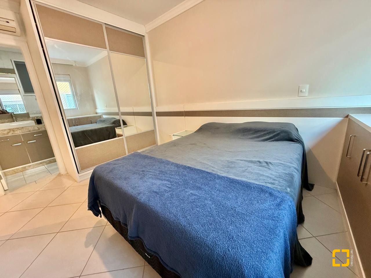 Apartamento com 116m², 4 quartos (sendo 1 suíte), 2 garagens, no bairro Ingleses do Rio Vermelho em Florianópolis