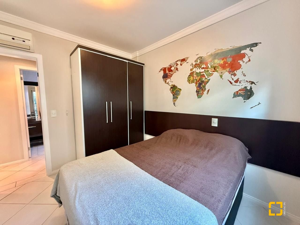 Apartamento com 116m², 4 quartos (sendo 1 suíte), 2 garagens, no bairro Ingleses do Rio Vermelho em Florianópolis