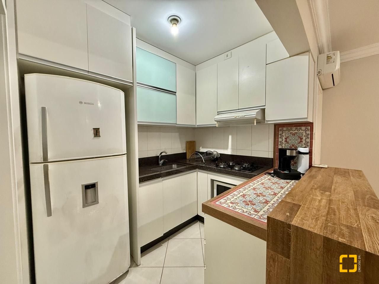 Apartamento com 116m², 4 quartos (sendo 1 suíte), 2 garagens, no bairro Ingleses do Rio Vermelho em Florianópolis