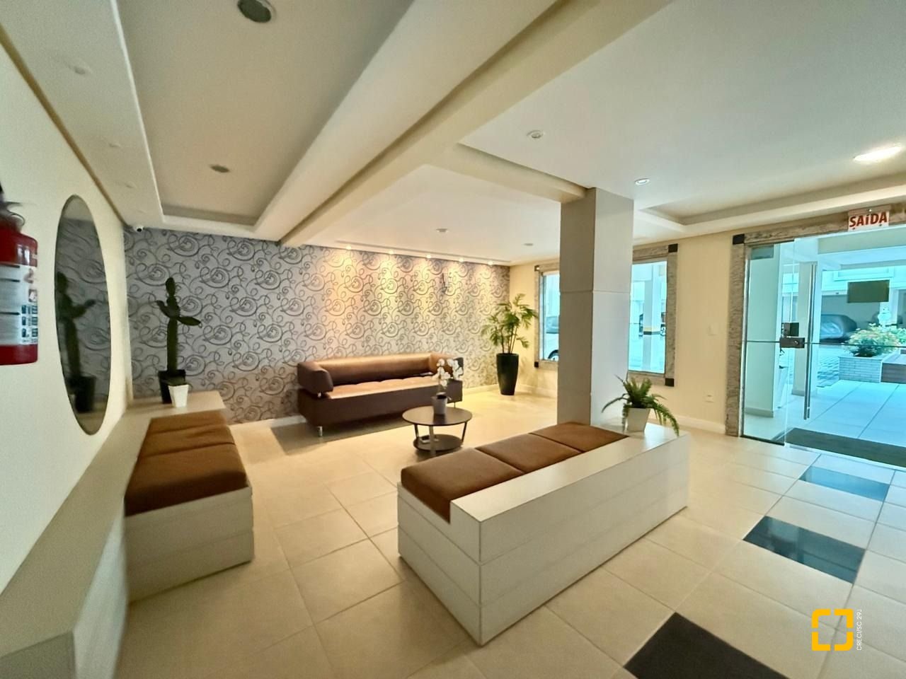 Apartamento com 116m², 4 quartos (sendo 1 suíte), 2 garagens, no bairro Ingleses do Rio Vermelho em Florianópolis