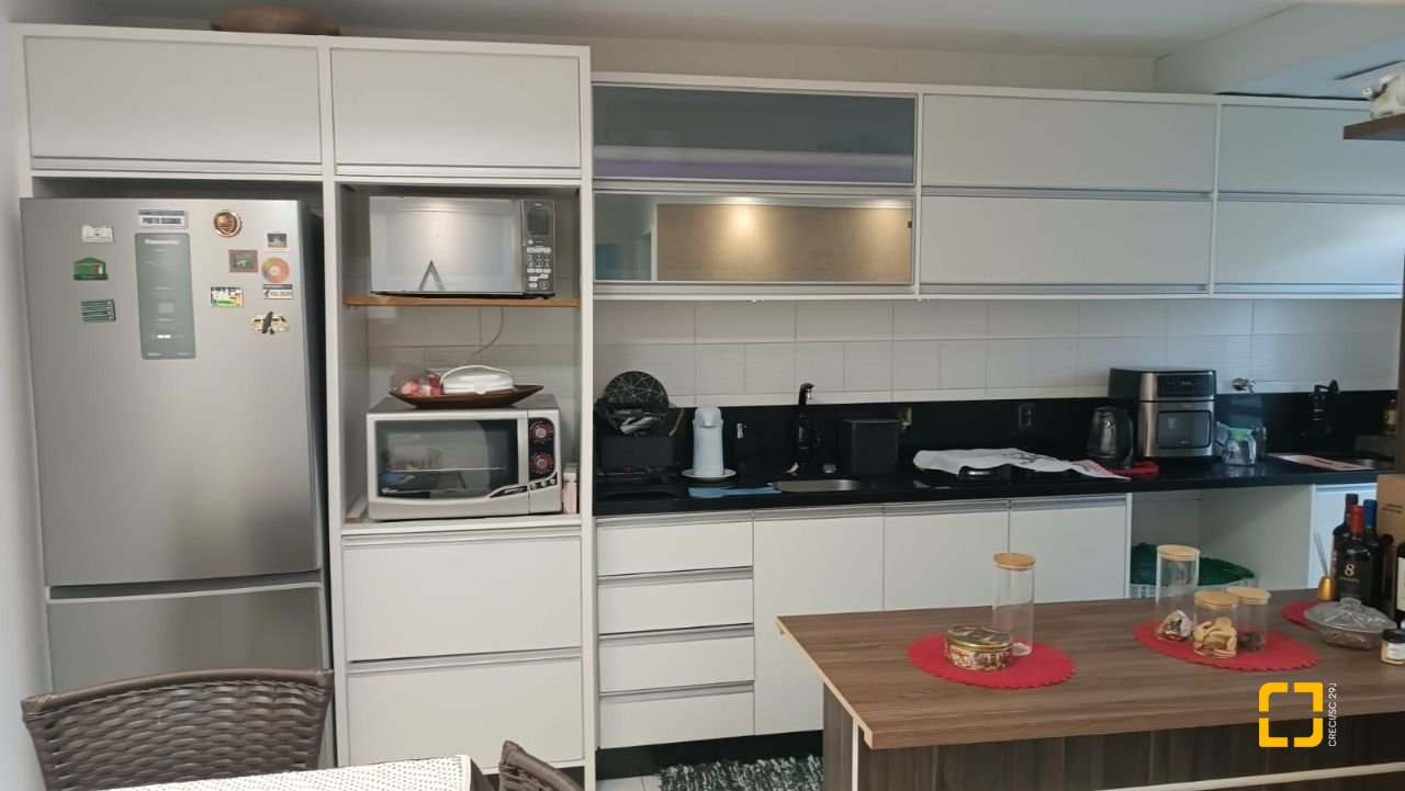 Apartamento com 54m², 2 quartos, 1 garagem, no bairro Sertão do Maruim em São José