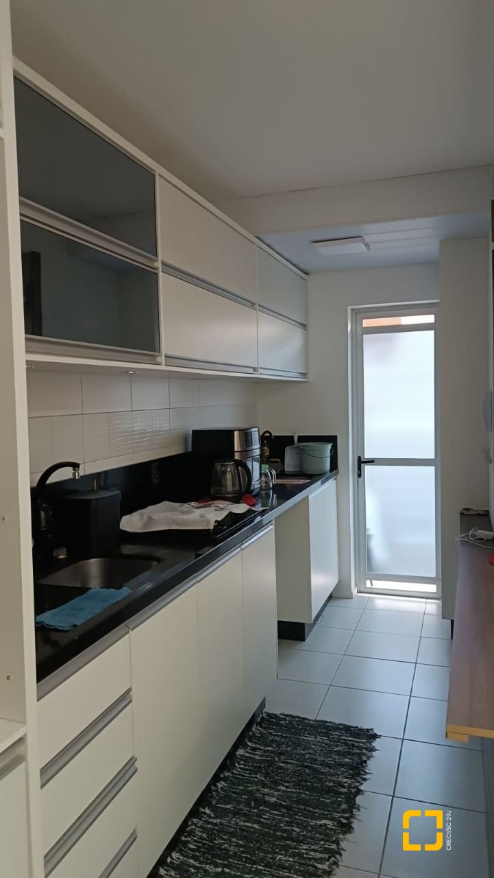 Apartamento com 54m², 2 quartos, 1 garagem, no bairro Sertão do Maruim em São José