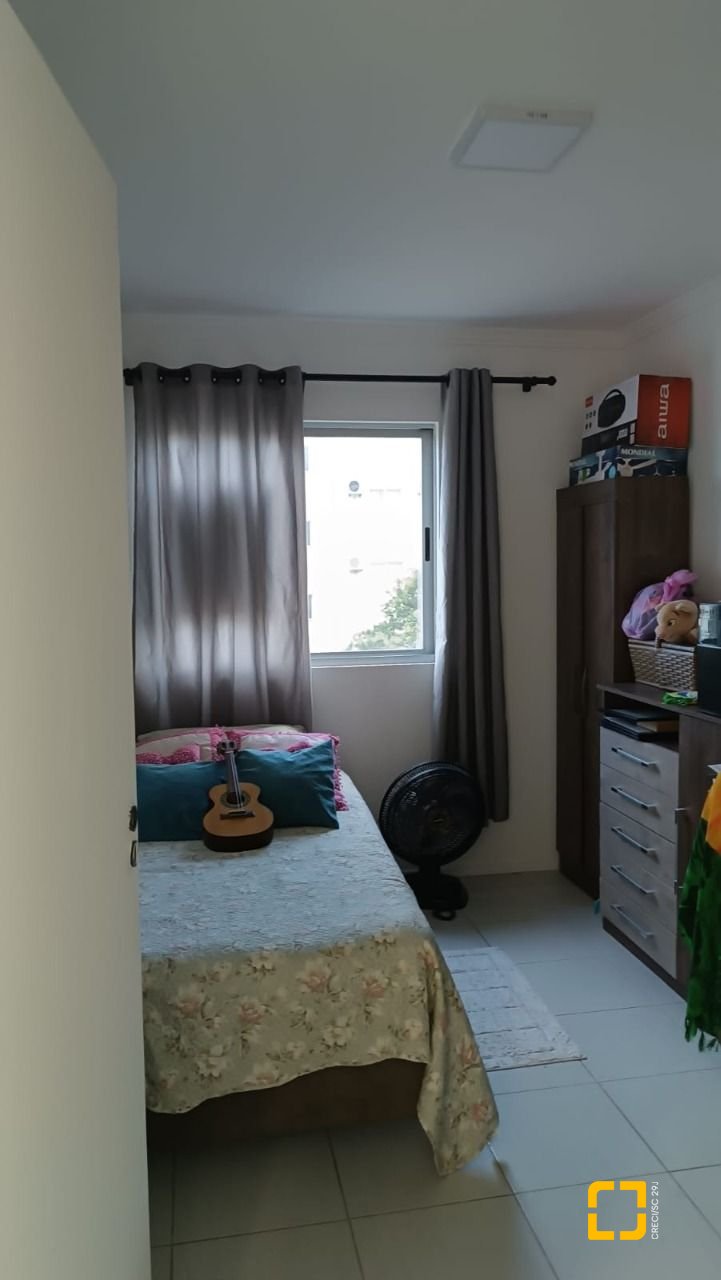Apartamento com 54m², 2 quartos, 1 garagem, no bairro Sertão do Maruim em São José