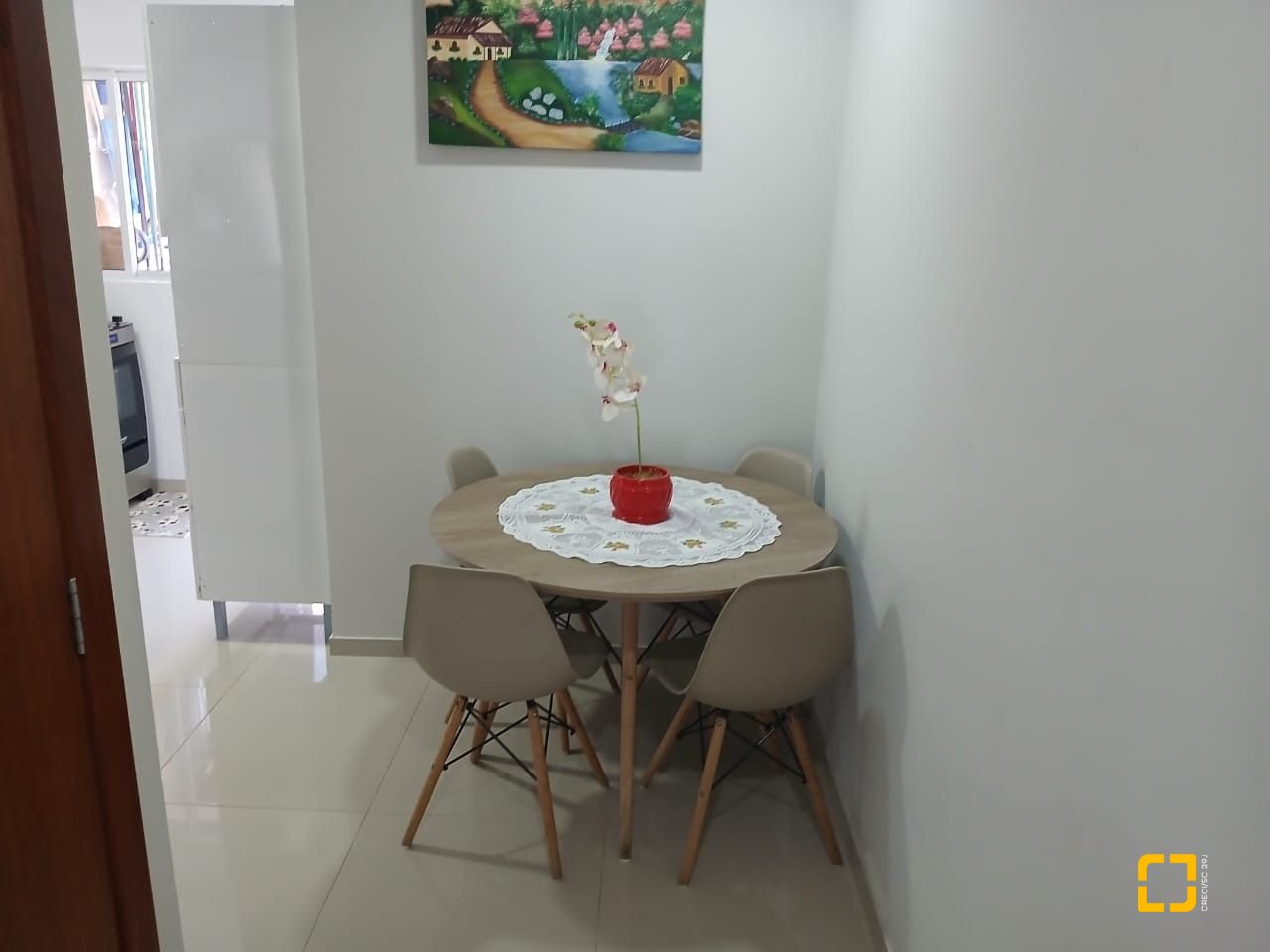 Casa com 85m², 2 quartos (sendo 2 suítes), 1 garagem, no bairro Serraria em São José
