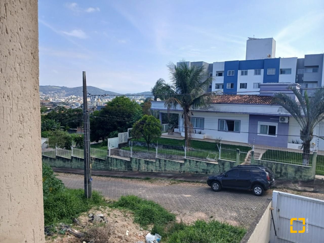 Casa com 85m², 2 quartos (sendo 2 suítes), 1 garagem, no bairro Serraria em São José