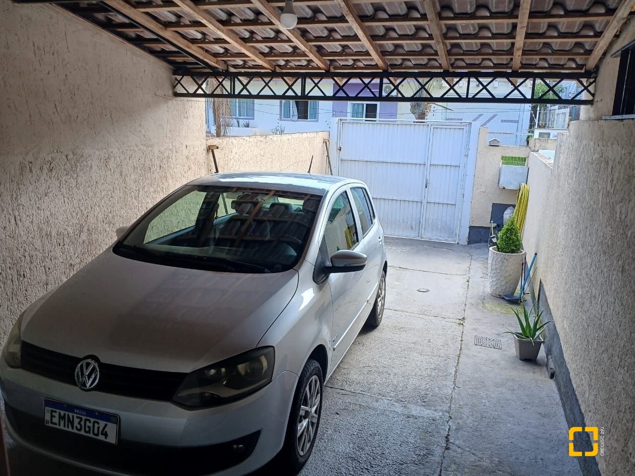 Casa com 85m², 2 quartos (sendo 2 suítes), 1 garagem, no bairro Serraria em São José