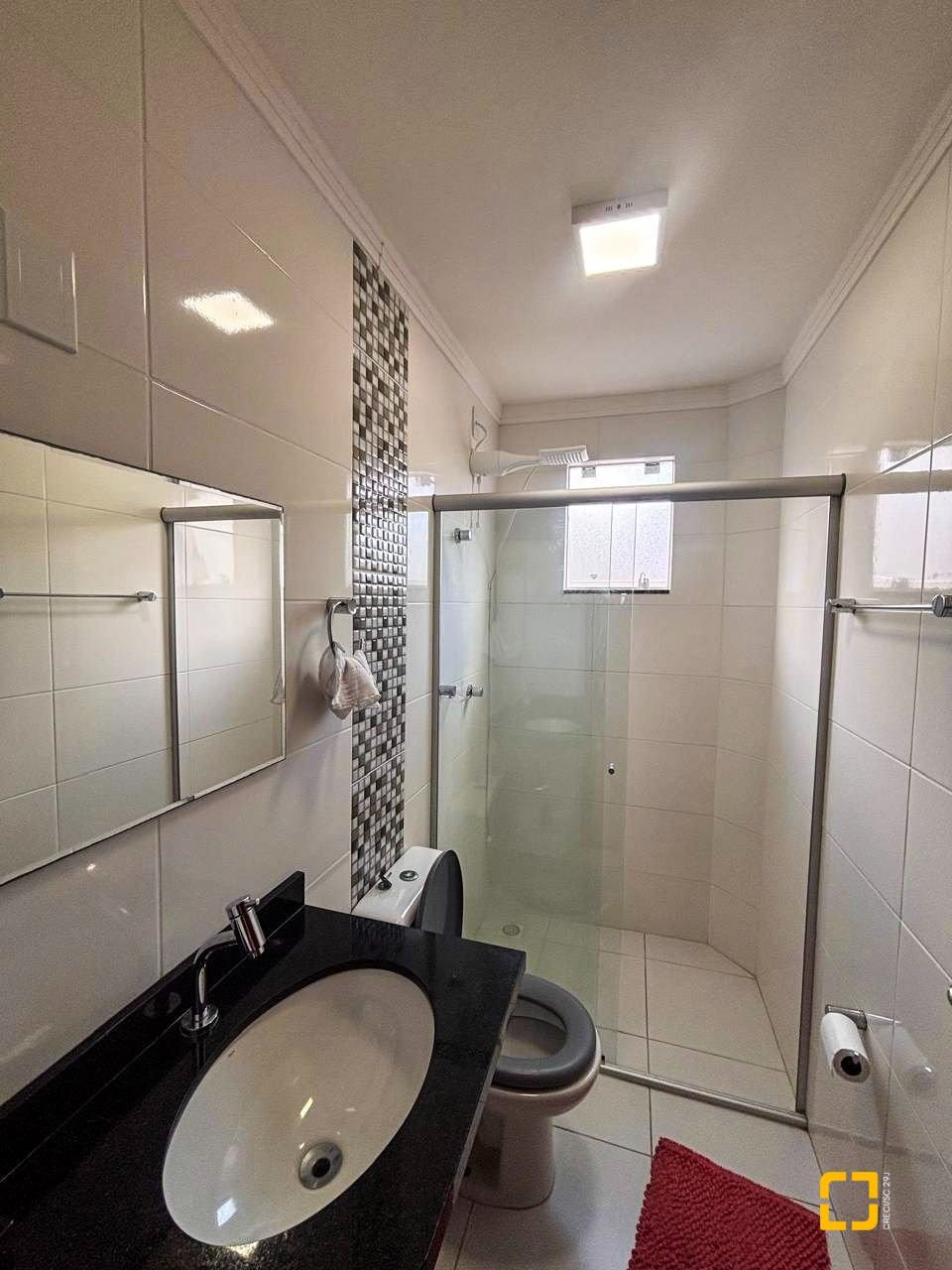 Apartamento com 84m², 3 quartos (sendo 1 suíte), 2 garagens, no bairro Ingleses em Florianopolis