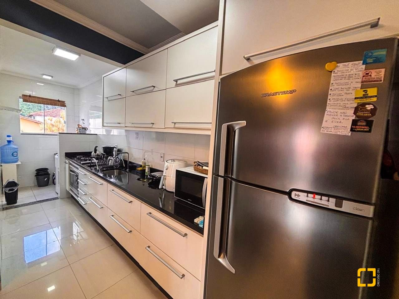 Apartamento com 84m², 3 quartos (sendo 1 suíte), 2 garagens, no bairro Ingleses em Florianopolis