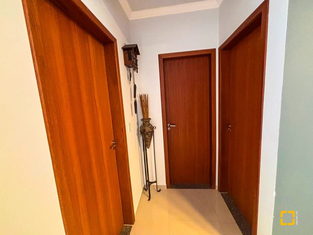 Apartamento com 84m², 3 quartos (sendo 1 suíte), 2 garagens, no bairro Ingleses em Florianopolis