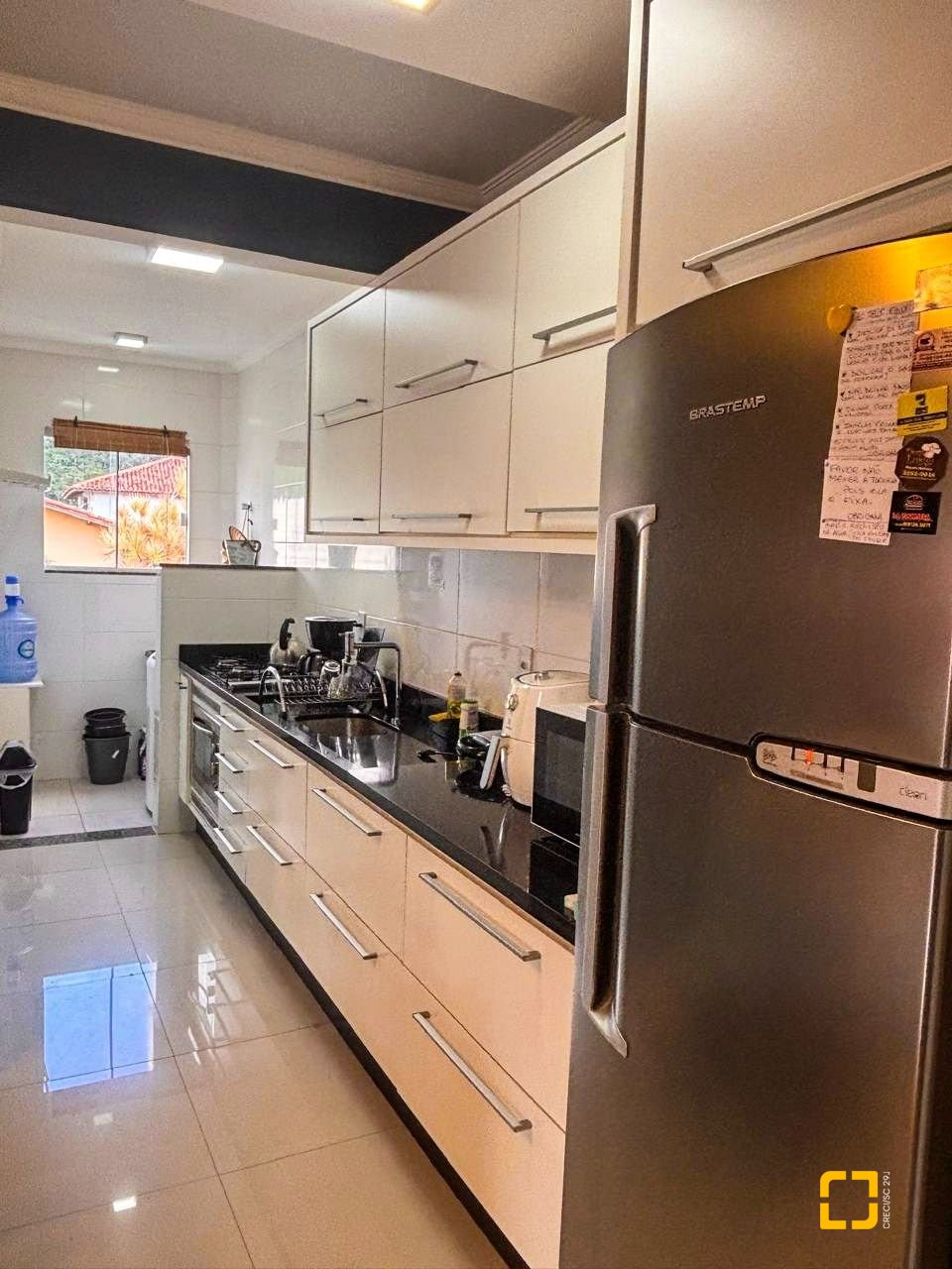 Apartamento com 84m², 3 quartos (sendo 1 suíte), 2 garagens, no bairro Ingleses em Florianopolis