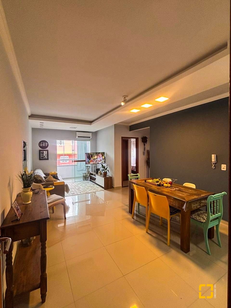 Apartamento com 84m², 3 quartos (sendo 1 suíte), 2 garagens, no bairro Ingleses em Florianopolis