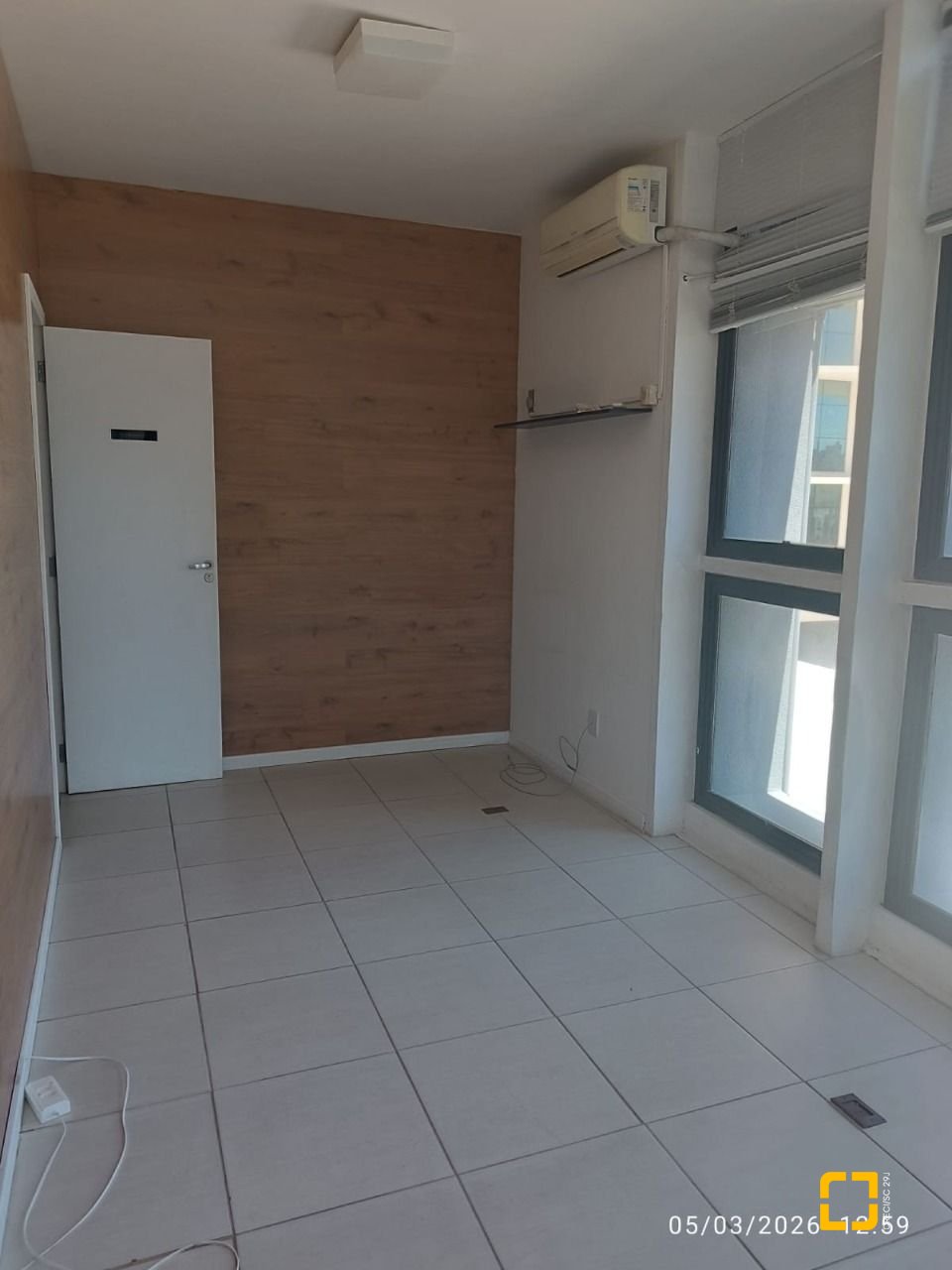 Sala com 32m², no bairro Centro em Florianópolis