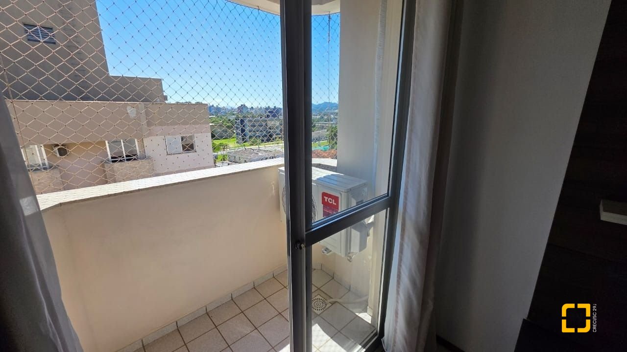 Apartamento com 63m², 2 quartos, 1 garagem, no bairro Trindade em Florianópolis