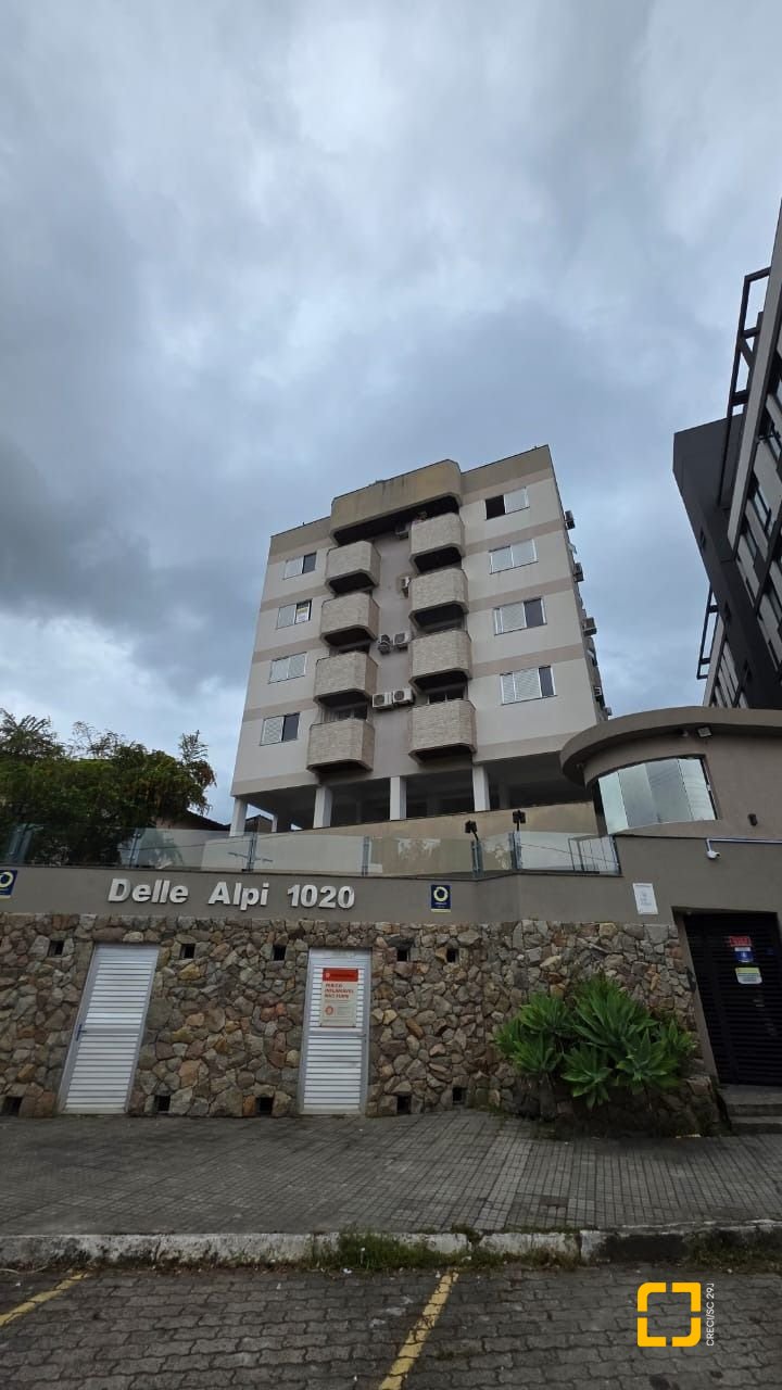 Apartamento com 63m², 2 quartos, 1 garagem, no bairro Trindade em Florianópolis
