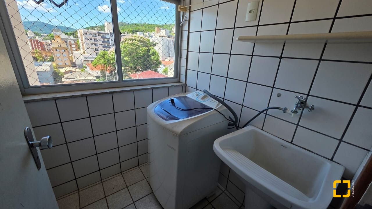 Apartamento com 63m², 2 quartos, 1 garagem, no bairro Trindade em Florianópolis