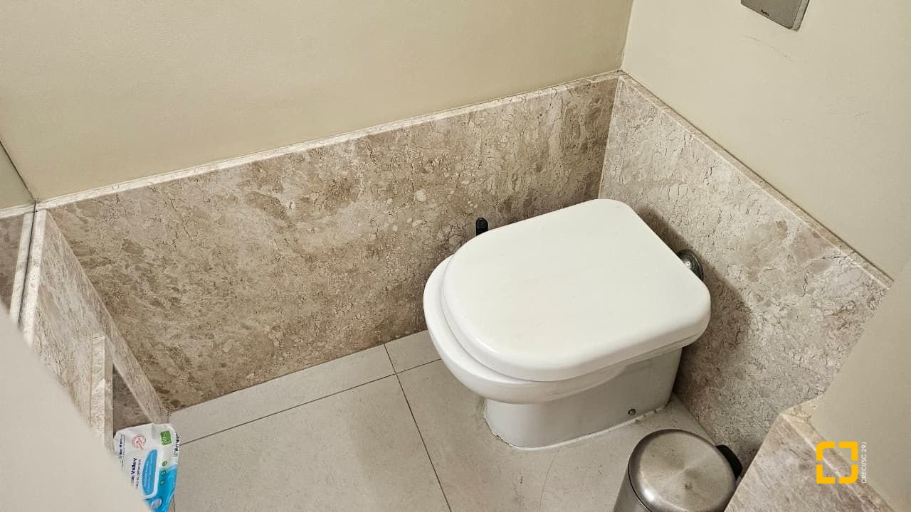 Sala com 58m², no bairro Centro em Florianópolis