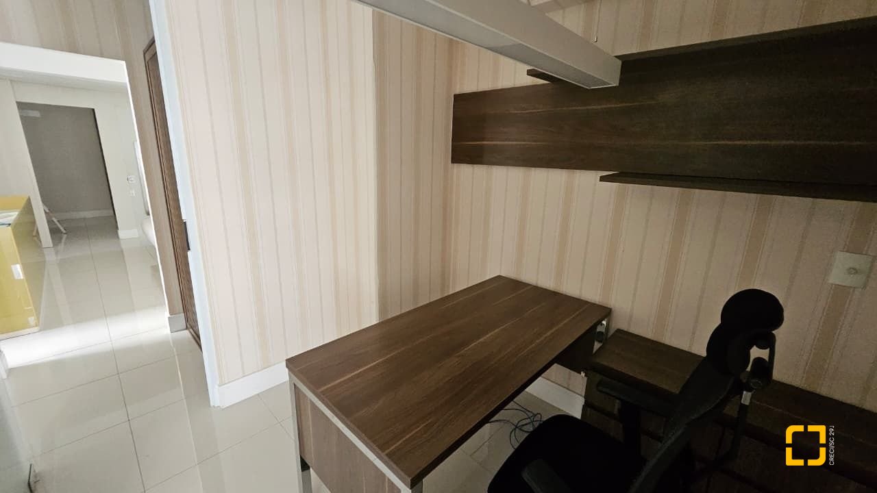 Sala com 58m², no bairro Centro em Florianópolis