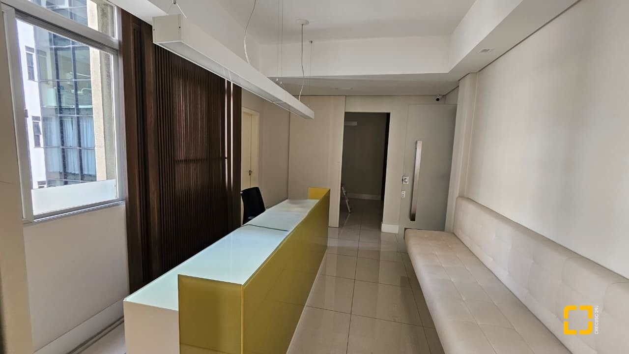 Sala com 58m², no bairro Centro em Florianópolis