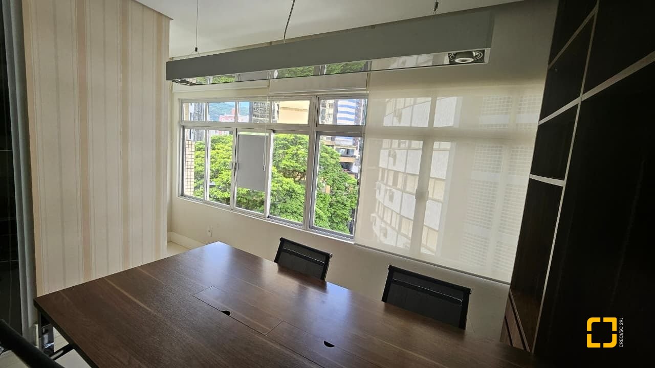 Sala com 58m², no bairro Centro em Florianópolis