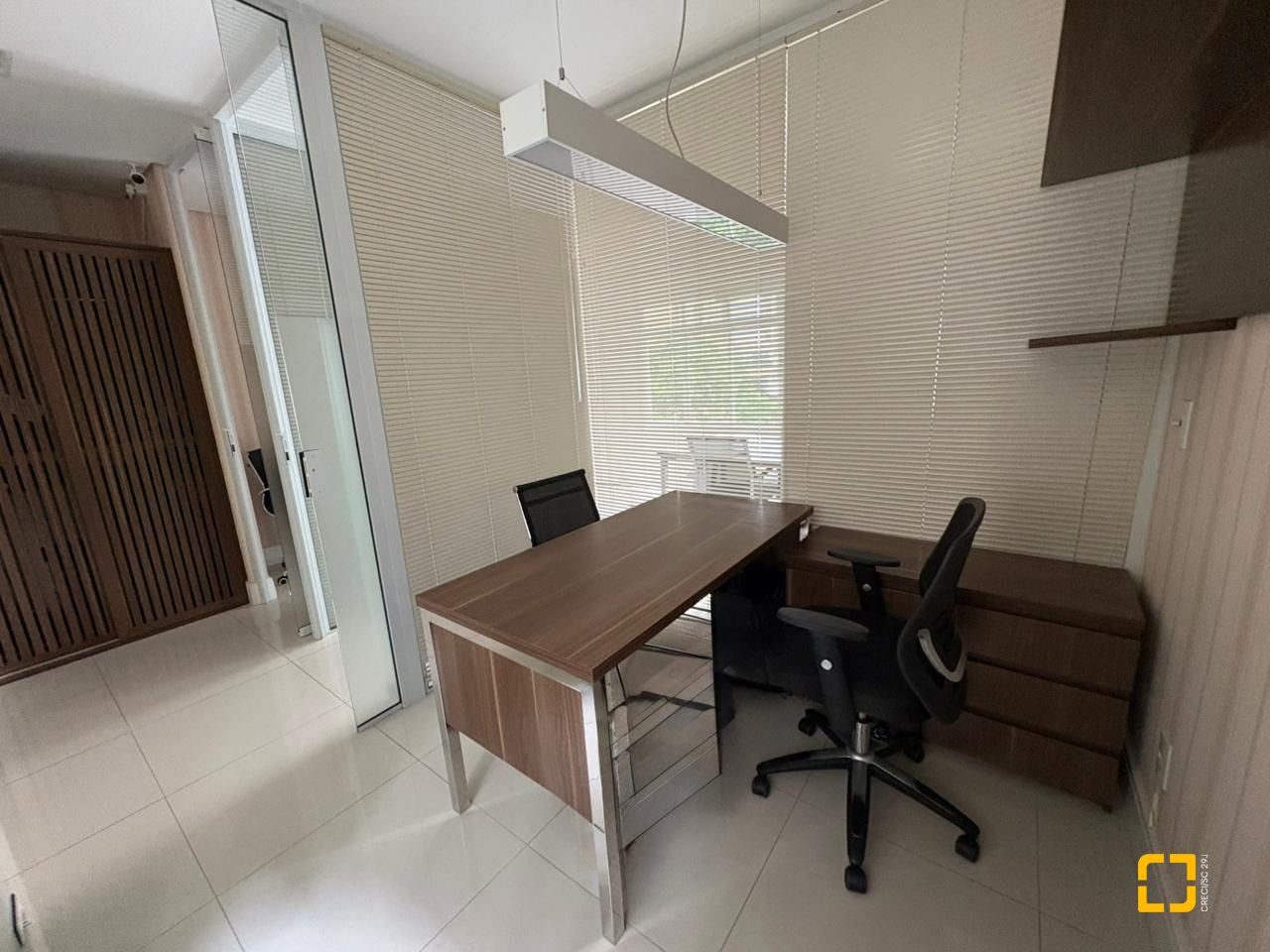 Sala com 58m², no bairro Centro em Florianópolis