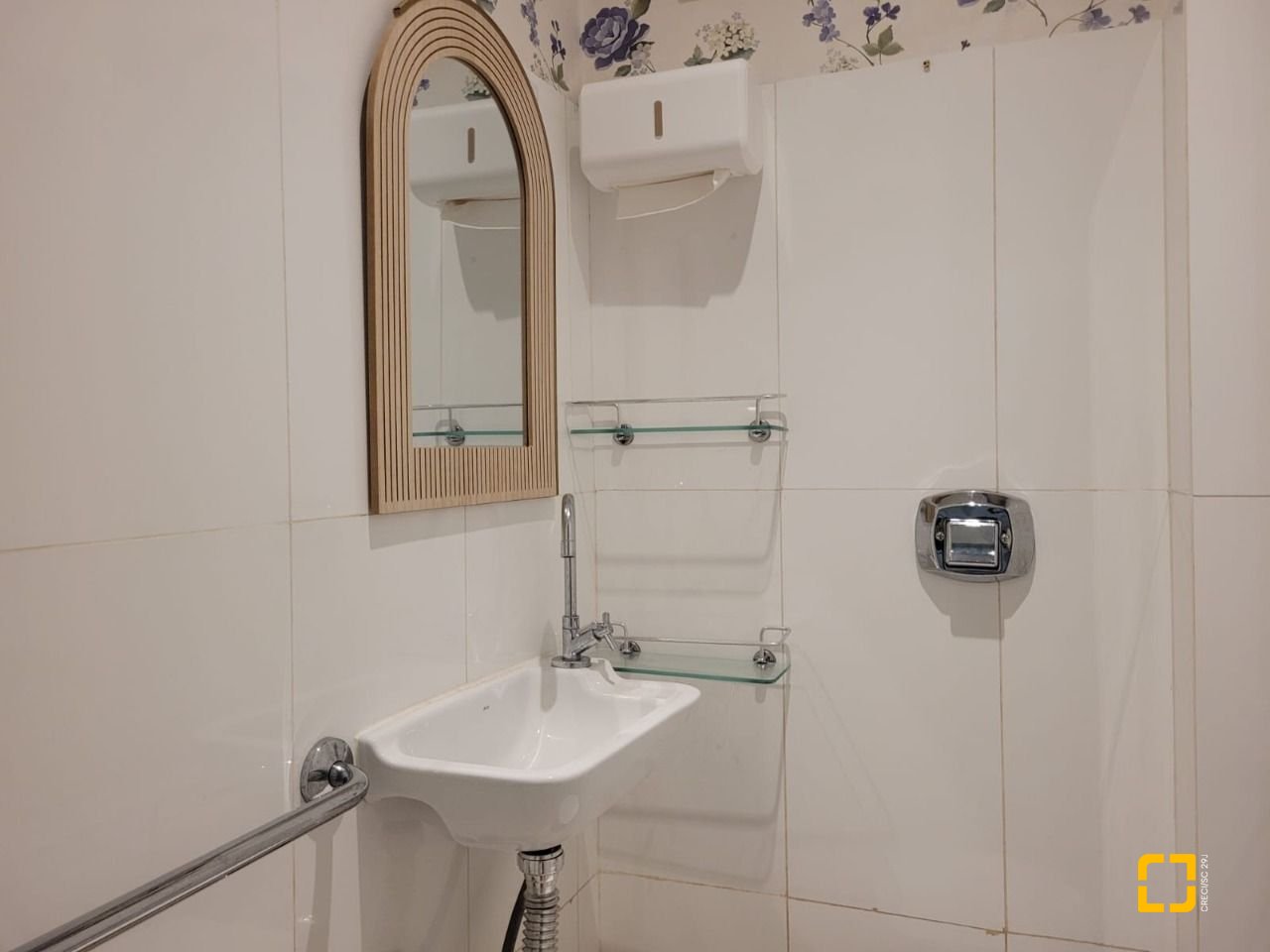 Sala com 27m², no bairro Centro em Florianópolis