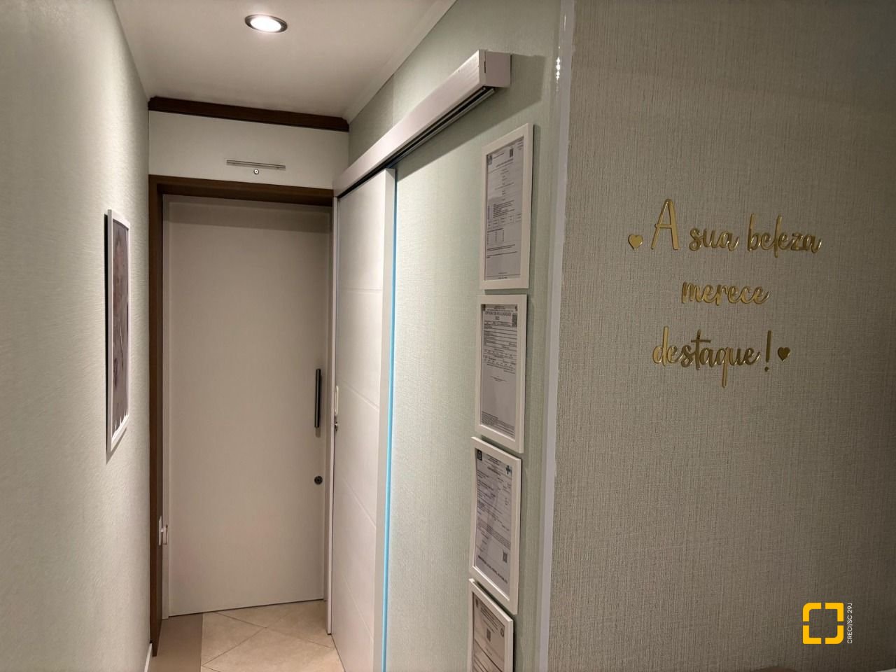 Sala com 27m², no bairro Centro em Florianópolis