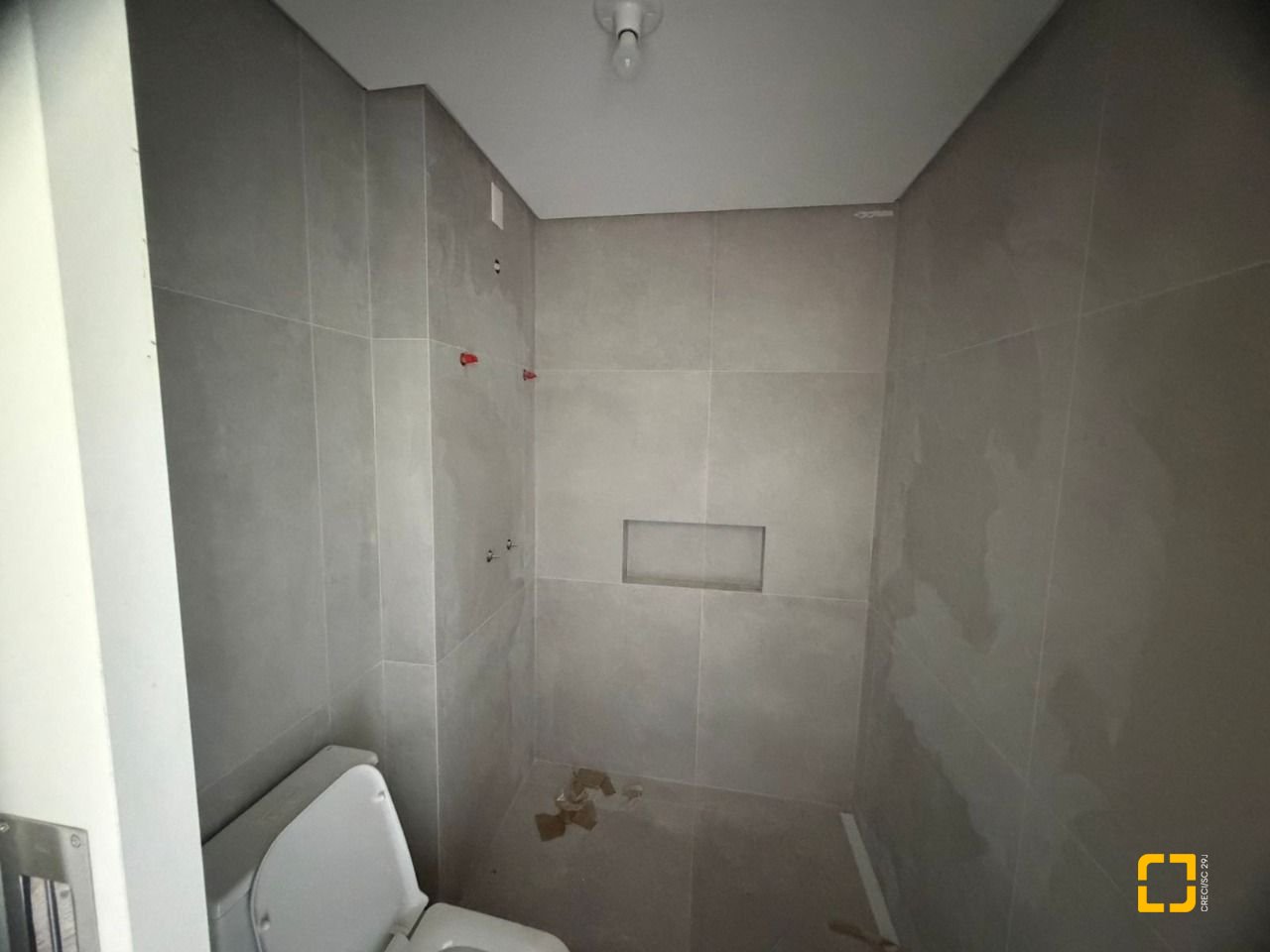 Casa de Condomínio com 85m², 2 quartos (sendo 1 suíte), 1 garagem, no bairro Cachoeira do Bom Jesus em Florianópolis