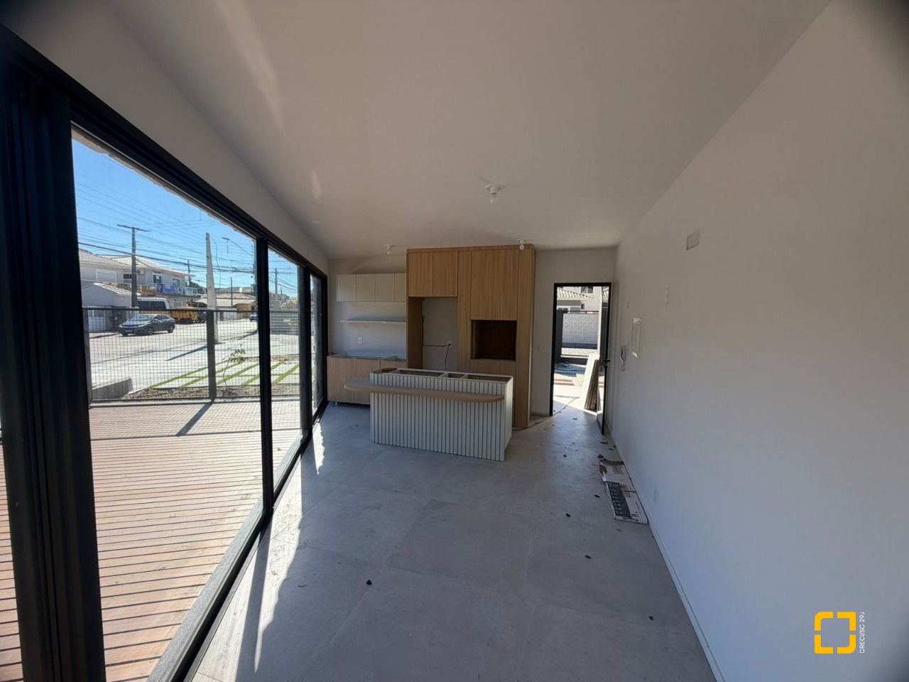 Casa de Condomínio com 86m², 2 quartos (sendo 1 suíte), 1 garagem, no bairro Cachoeira do Bom Jesus em Florianópolis