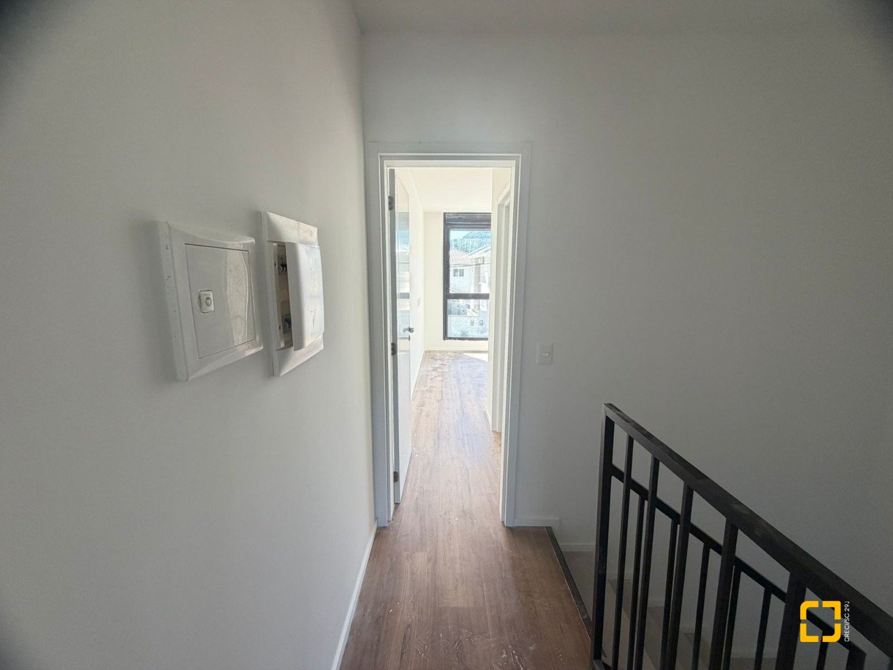 Casa de Condomínio com 85m², 2 quartos (sendo 1 suíte), 1 garagem, no bairro Cachoeira do Bom Jesus em Florianópolis