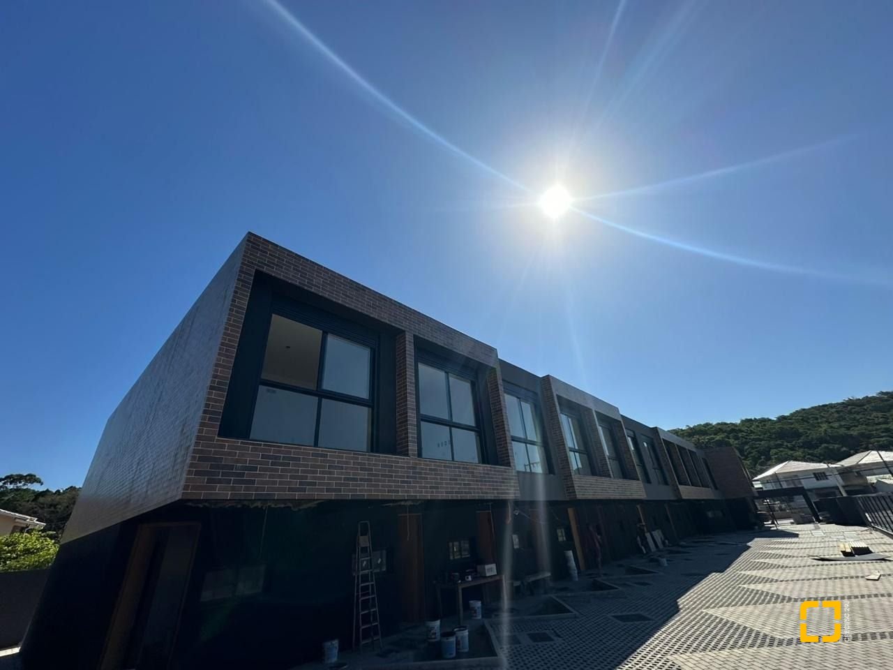 Casa de Condomínio com 85m², 2 quartos (sendo 1 suíte), 1 garagem, no bairro Cachoeira do Bom Jesus em Florianópolis