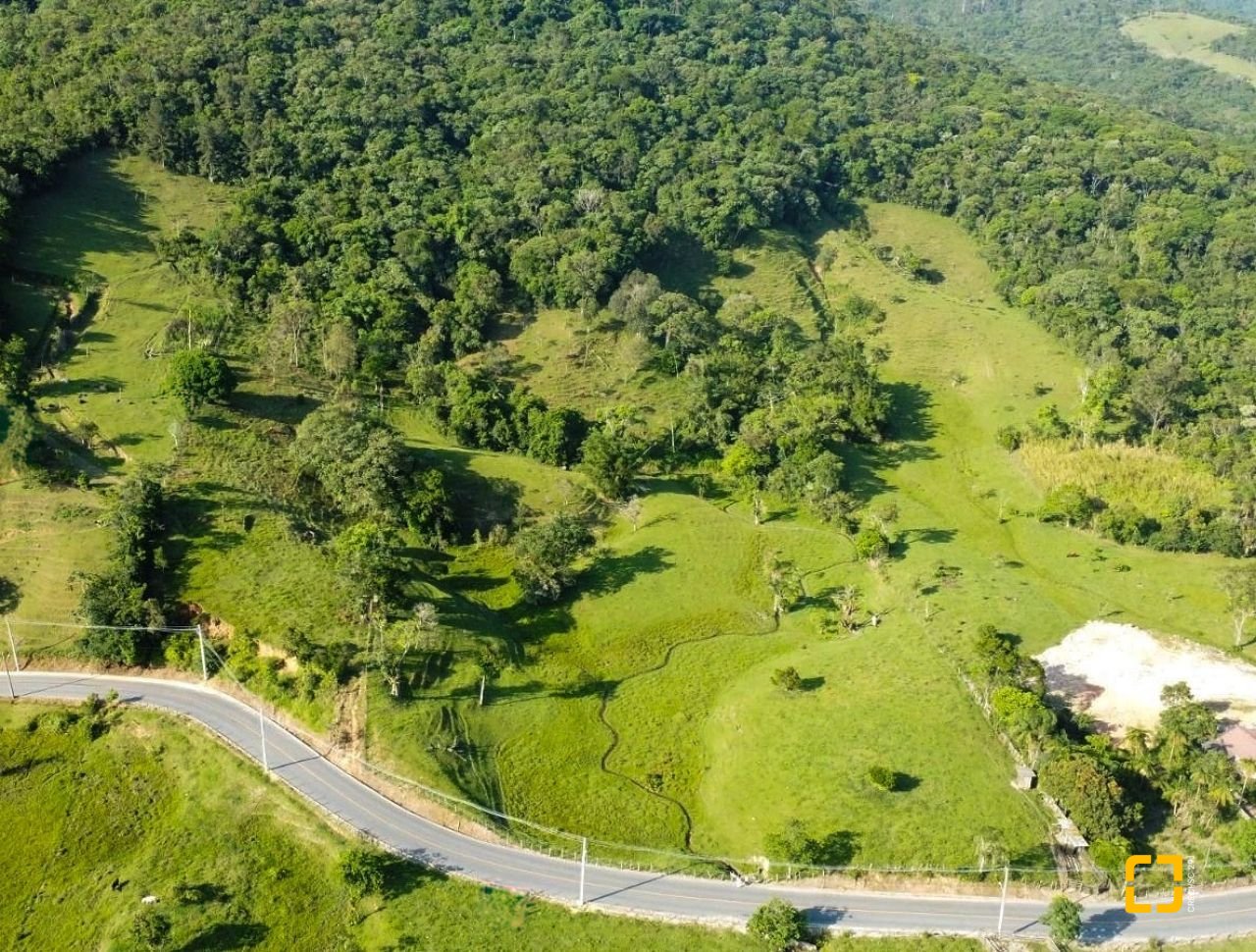 Terreno com 141947m², no bairro Forquilhas em São José