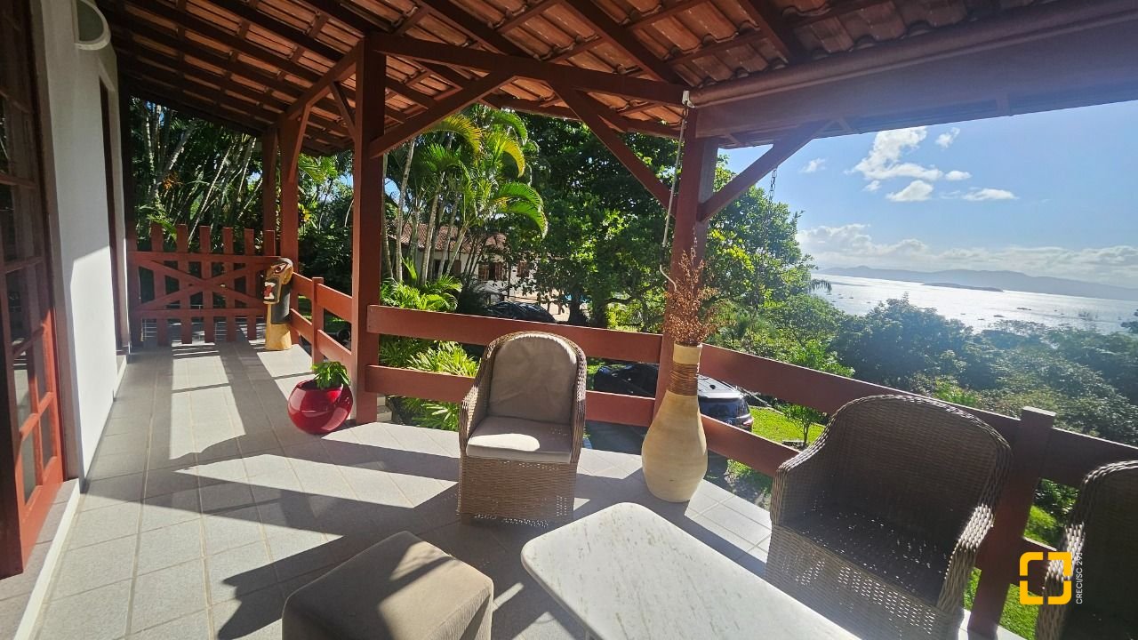 Terreno com 15581m², no bairro Santo Antônio de Lisboa em Florianópolis