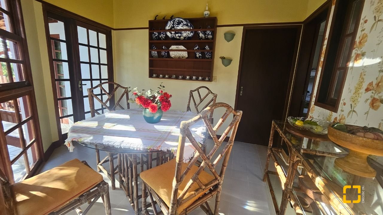 Terreno com 15581m², no bairro Santo Antônio de Lisboa em Florianópolis