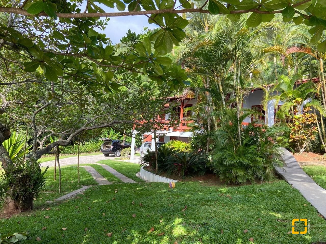 Terreno com 15581m², no bairro Santo Antônio de Lisboa em Florianópolis