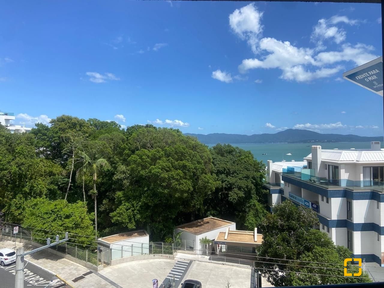 Apartamento com 50m², 1 quarto, 1 garagem, no bairro Jurerê em Florianópolis