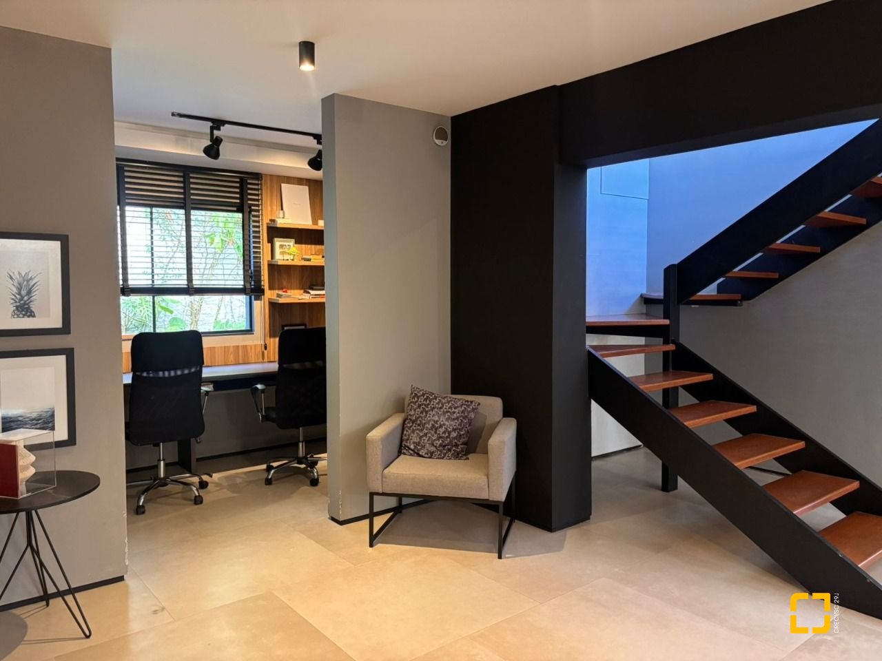 Casa com 315m², 4 quartos (sendo 3 suítes), 4 garagens, no bairro Jurerê Internacional em Florianópolis