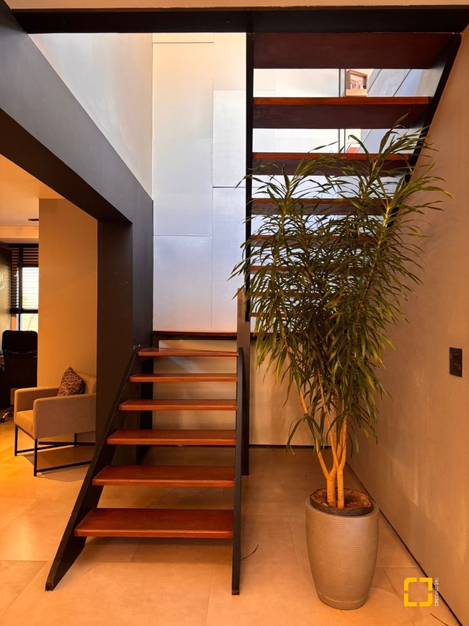 Casa com 315m², 4 quartos (sendo 3 suítes), 4 garagens, no bairro Jurerê Internacional em Florianópolis