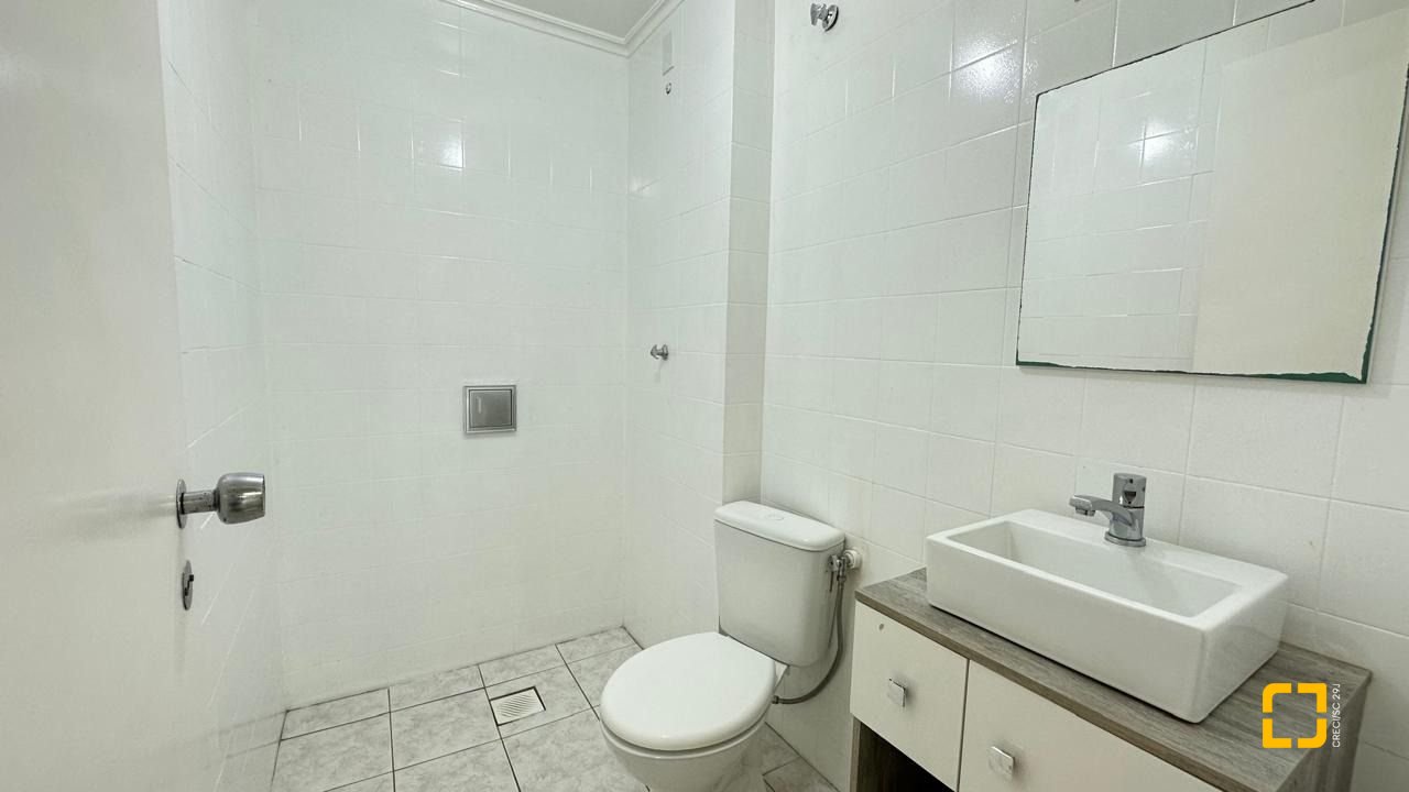 Sala com 40m², no bairro Centro em Florianópolis