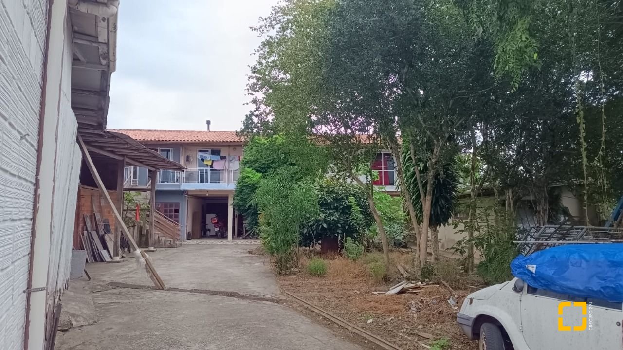 Terreno com 2425m², no bairro Ponte do Imaruim em Palhoça